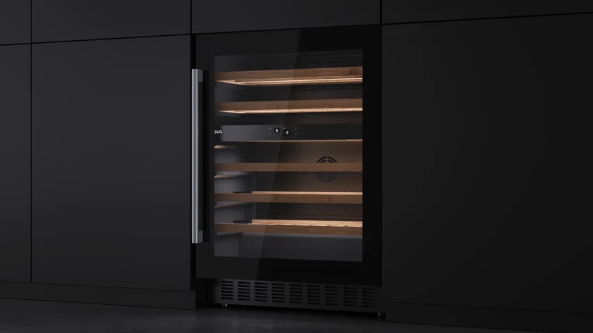 Refrigerator de vinuri free-standing RVU 20046, panou de control electronic, capacitate 46 sticle