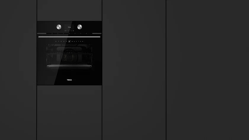 Cuptor pirolitic multifuncțional cu funcţie STEAKMASTER cu Grill special - până la 700 gr C.