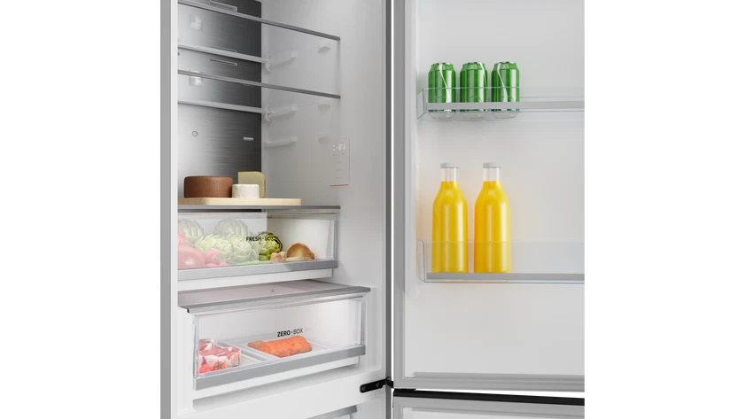 Combina frigorifica Free-Standing RBF 68670 WH, finisaj Alb, Total No Frost, Control Air Flow, Metal Cooling