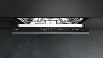 Mașină de spălat vase complet încorporabilă DFI 76950, cu funcţie antibacteriană IonClean, compartiment superior semi-ajustabil pe înălţime şi sistem automat de deschidere,